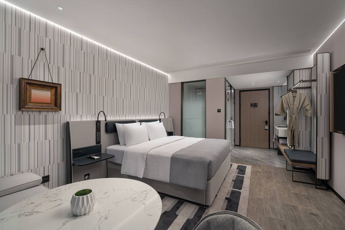 Superior Single Room