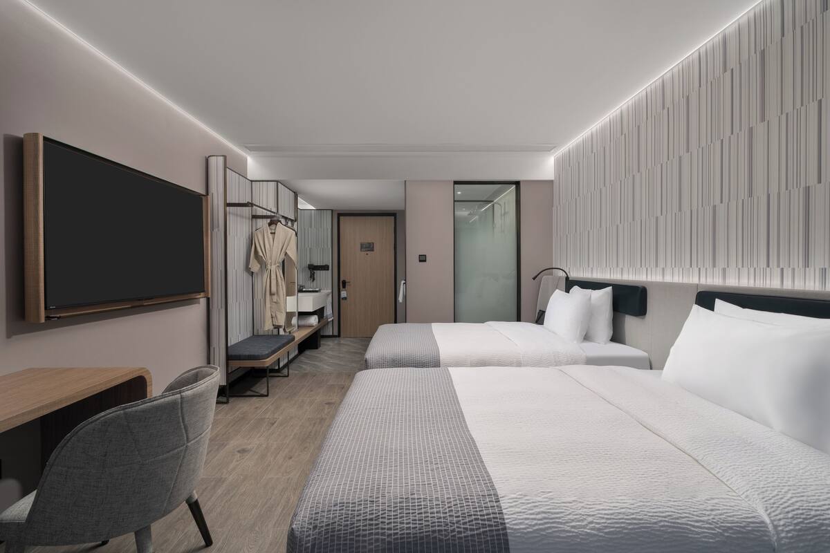Luxury Twin Room
