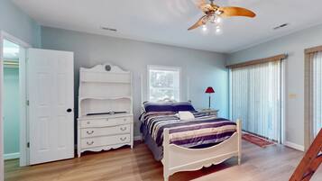 House, Multiple Beds, Balcony (Carolina Cove) | 3 bedrooms