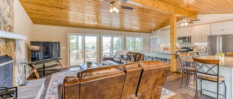 House, Multiple Beds, Fireplace (Better at the Lake) | Living area