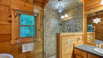 Cabin, Multiple Beds, Hot Tub (The Last Cast) | Bathroom