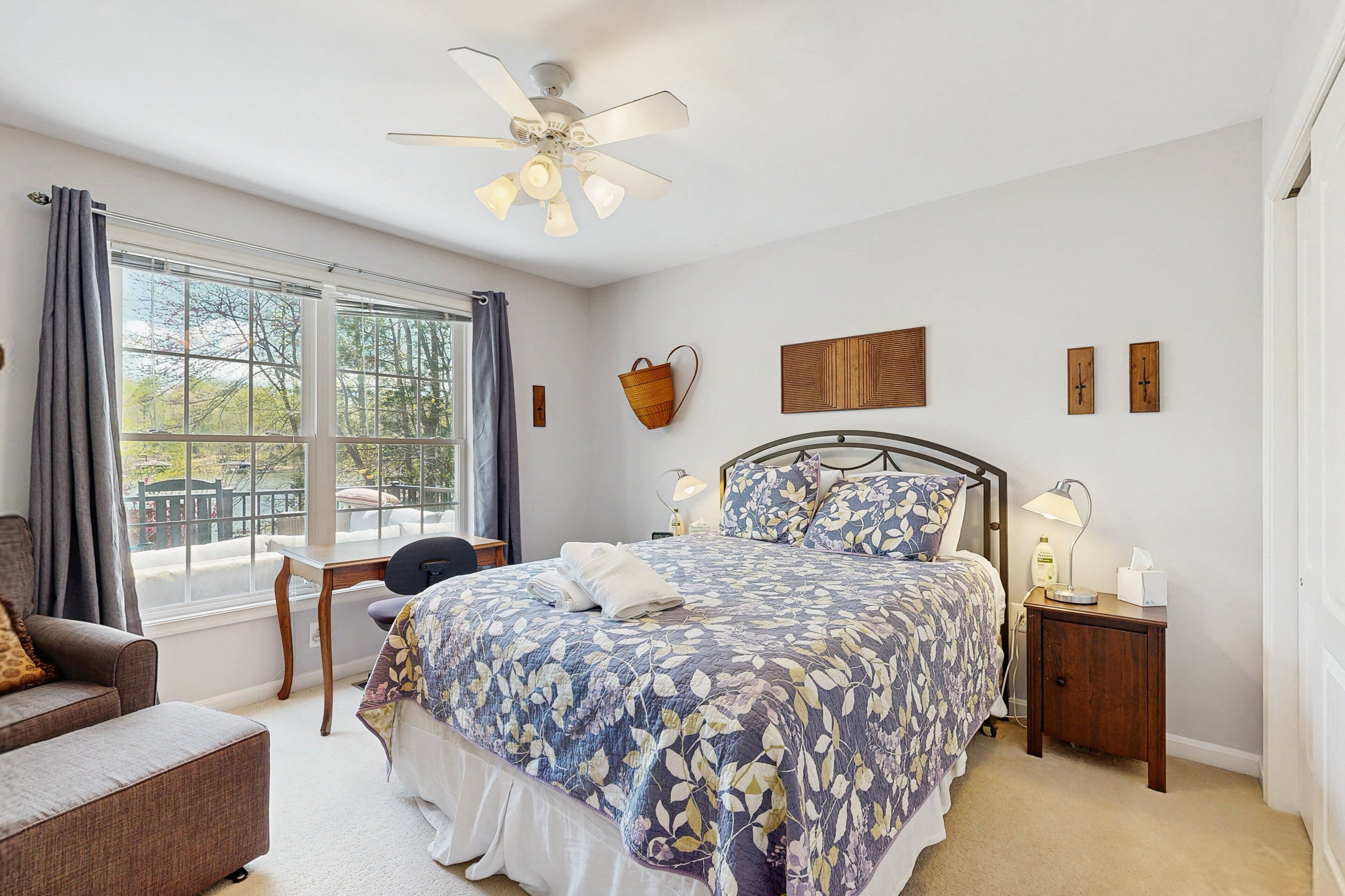 5 bedrooms