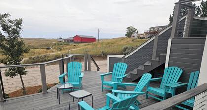 Relaxing 5-bedroom house with one of the best views at Lake Mac.