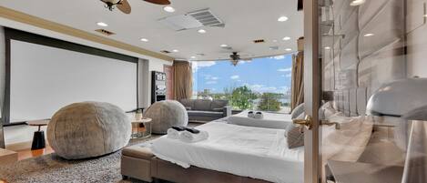 House, 5 Bedrooms, City View | Desk, laptop workspace, iron/ironing board, WiFi (free)