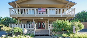Tiny home in Weaverville, CA!