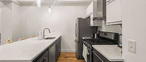 Departamento, 1 habitación | Cocina privada | Refrigerador, microondas, horno y parrilla de estufa