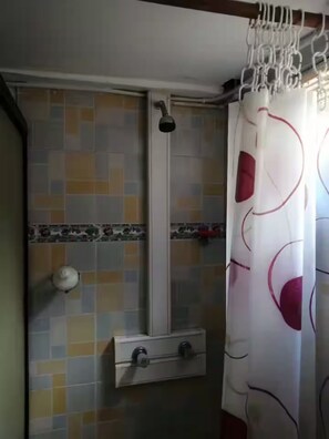 Towels, soap, toilet paper - Apartment for 2 people in a great location (Cali)