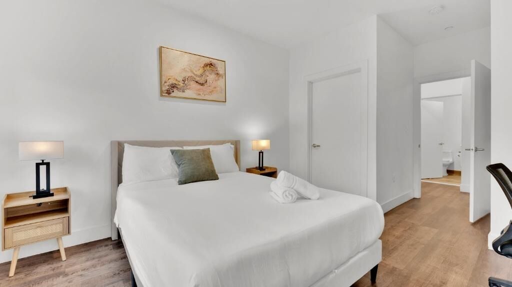 Apartment, 1 Bedroom | Iron/ironing board, free WiFi