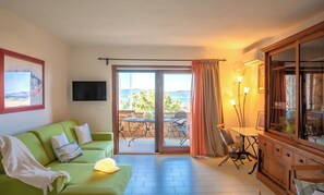 Living area - Vrbo Property (Porto Rotondo)