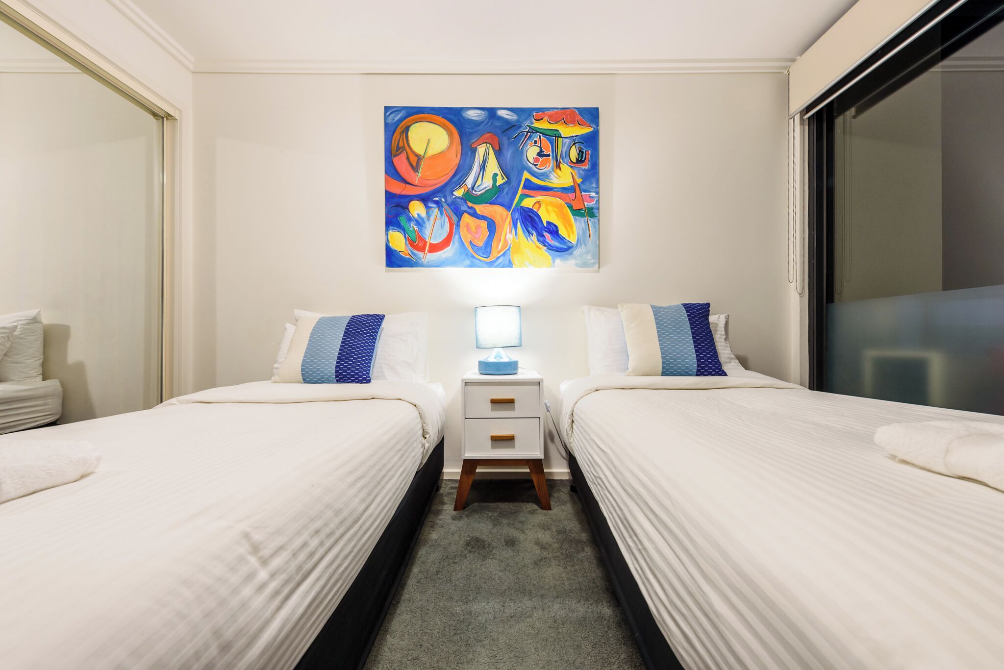 Apartamento conforto, sacada, vista para a cidade | Ferros/tábuas de passar roupa, Wi-Fi de cortesia