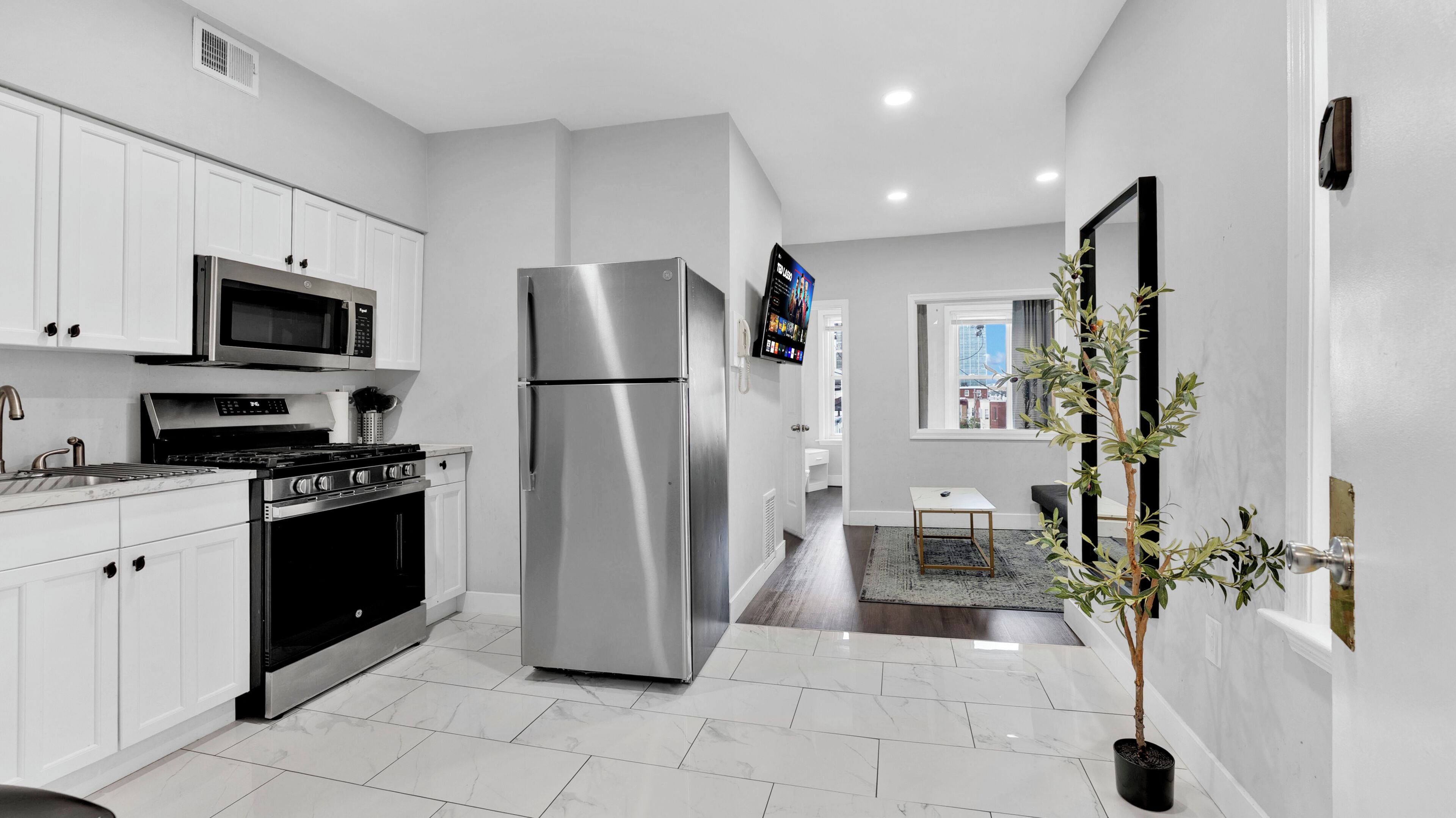 Apartment, 2 Bedrooms | Private kitchen