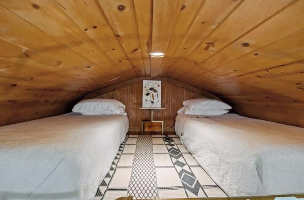 1 chambre, fer et planche à repasser, Wi-Fi gratuit, draps fournis