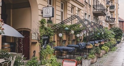 Diente Studio Pozna Je yce Balkon Kamienica