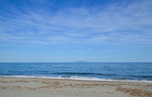 A beach with a clear sky and ocean. - 1 bedroom awesome apartment in Bastia (Bastia)