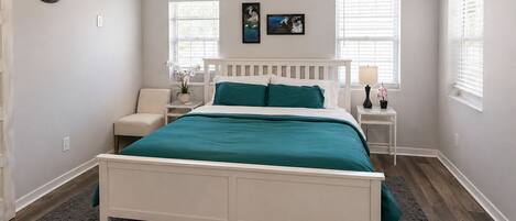 3 bedrooms, iron/ironing board, free WiFi, bed sheets