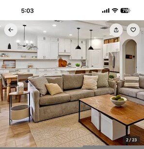 House | 2 bedrooms - Spacious Retreat Minutes to DFW Airport (Irving)