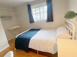 3 dormitorios, tabla de planchar con plancha, wifi y ropa de cama