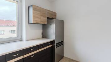 Kühlschrank, Ofen, Herdplatte