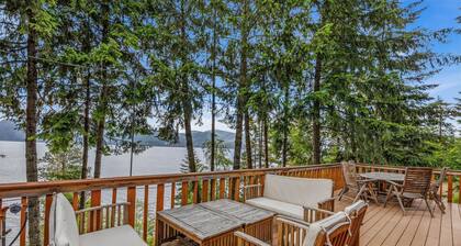 Pend Oreille Escape | Hot Tub, Game Room & Views