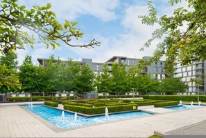 House | 1 bedroom - 1-bedroom Apartment Central Milton Keynes Emerald House (Moffat)
