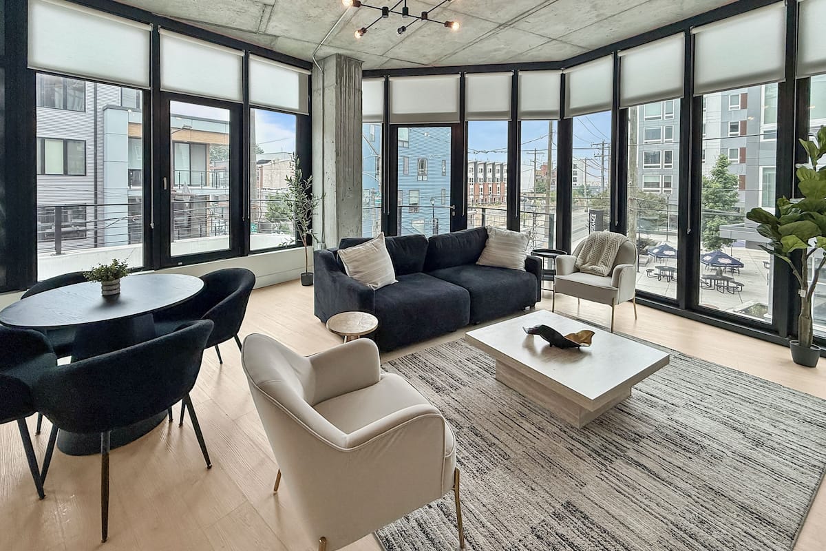 Apartment, 2 Bedrooms | Living area