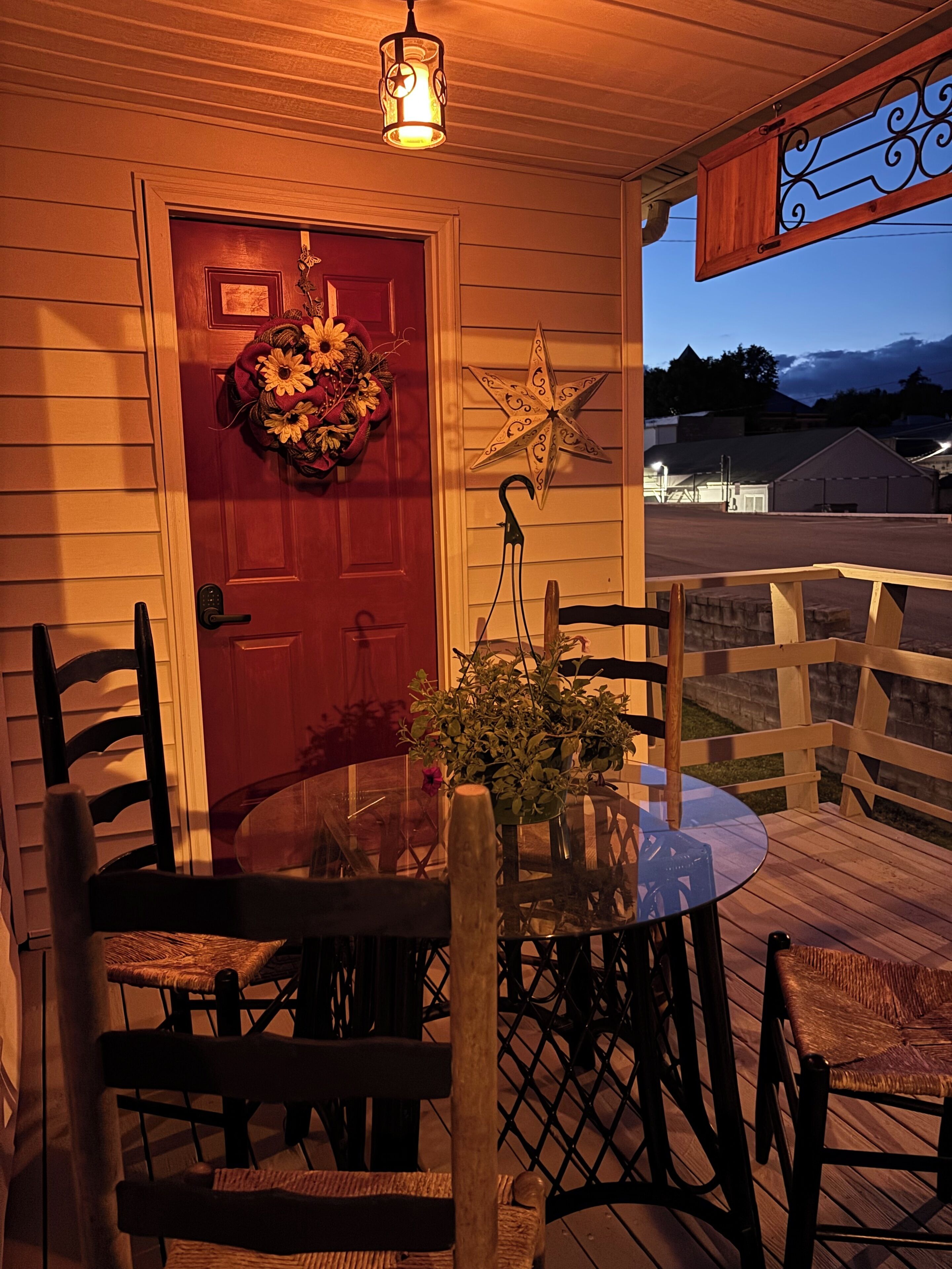 Outdoor dining