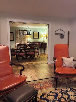 Interior - Historic Civil War Retreat in Downtown Fayetteville (Fayetteville)