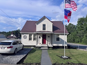 Exterior - Historic Civil War Retreat in Downtown Fayetteville (Fayetteville)
