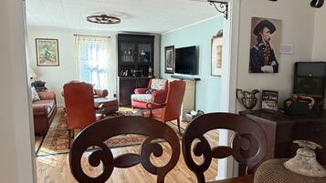 Smart TV, fireplace, books