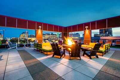 Apartmint at Bell Katy Trail Dallas
