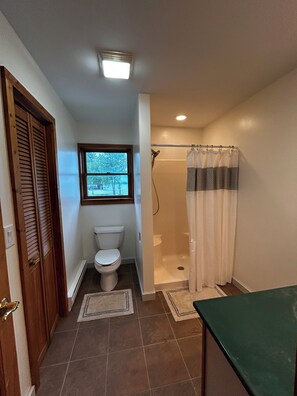 Bathroom - Charming, newly renovated home in Cape Vincent perfect for relaxation and fun. (Cape Vincent)