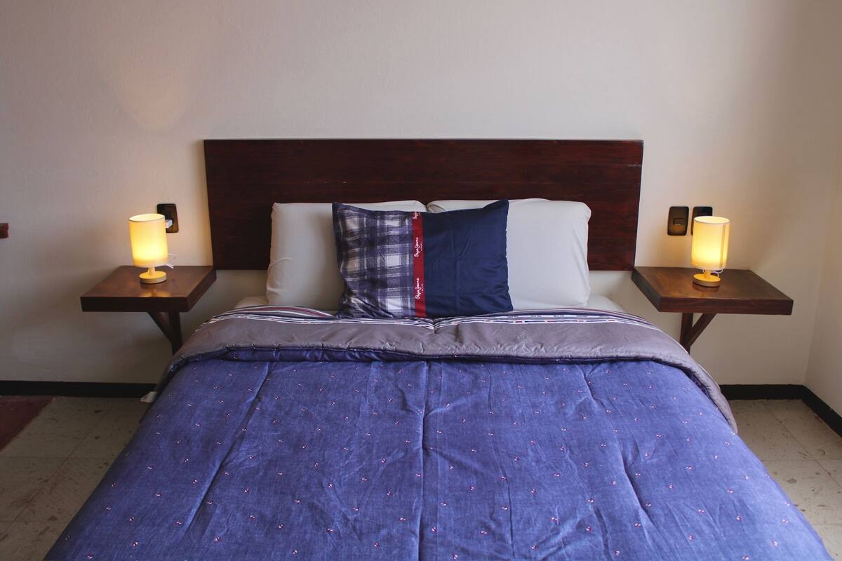 Laptop workspace, blackout curtains, iron/ironing board, free WiFi