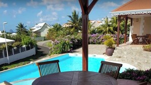Unclassified image, 3 of 6, button - MA Season, 2 detached four-bedroom villas for groups or families of 6 to 12 people (Sainte-Luce)