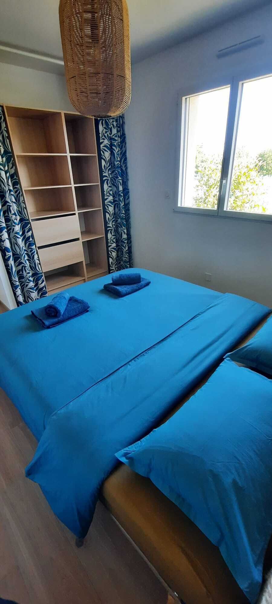 4 chambres, fer et planche à repasser, Wi-Fi gratuit, draps fournis