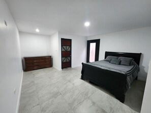 1 Schlafzimmer, kostenloses WLAN, Bettwäsche, Rollstuhlgeeignet