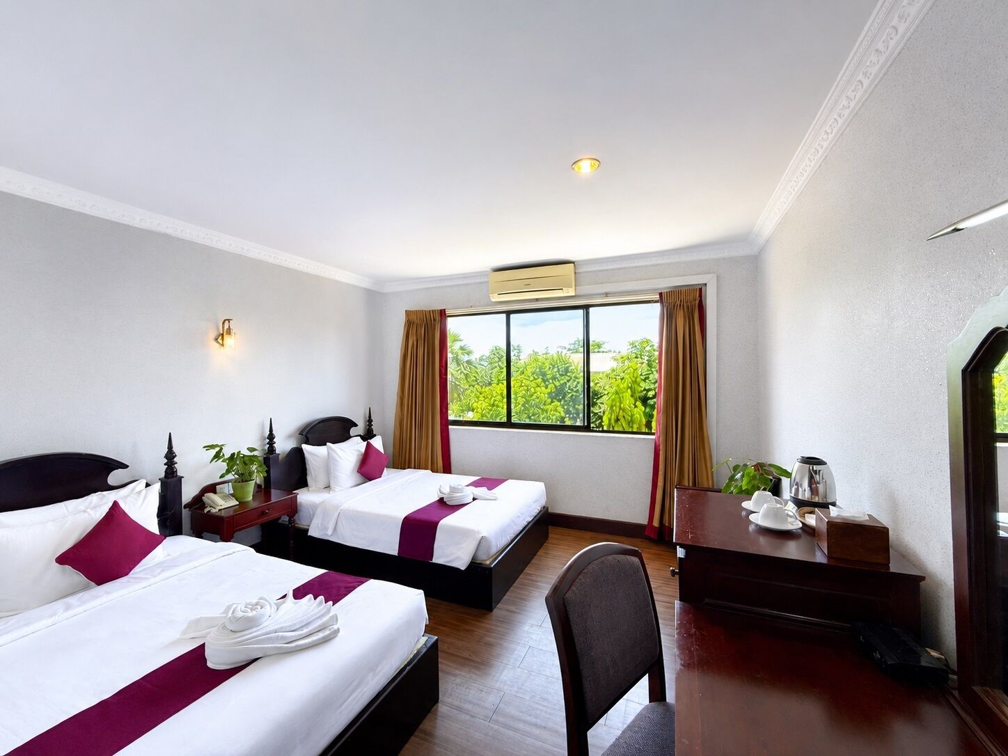 Kamar Double atau Twin Superior, pemandangan kota | Fasilitas kamar