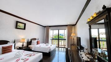 Cofres nos quartos, individualmente decorados