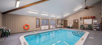 Uncas by Avantstay Indoor Heated Pool + Rec Lounge Skiing + Hiking + Rafting