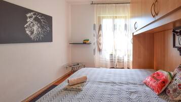 Travel crib, WiFi (free)