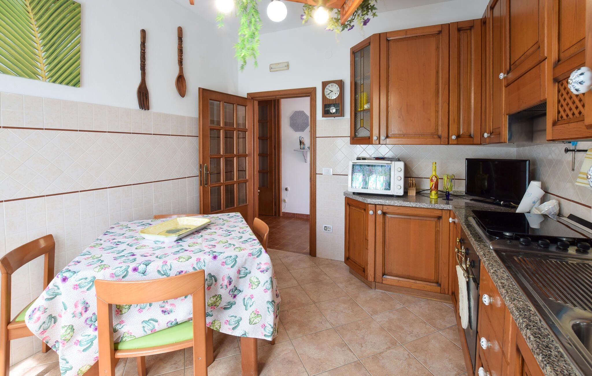 Fridge, stovetop, cookware/dishes/utensils