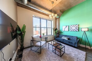 Living area - Modern 2BR Suite w/ Skyline View Near McCormick Place & Grant Park (Chicago)