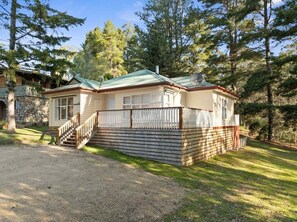 Exterior - Lola's Lodge - Base of Mt Buller (Sawmill Settlement)