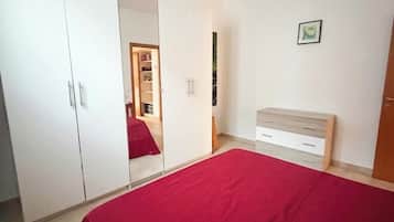 1 camera, ferro/asse da stiro, Wi-Fi gratuito, lenzuola