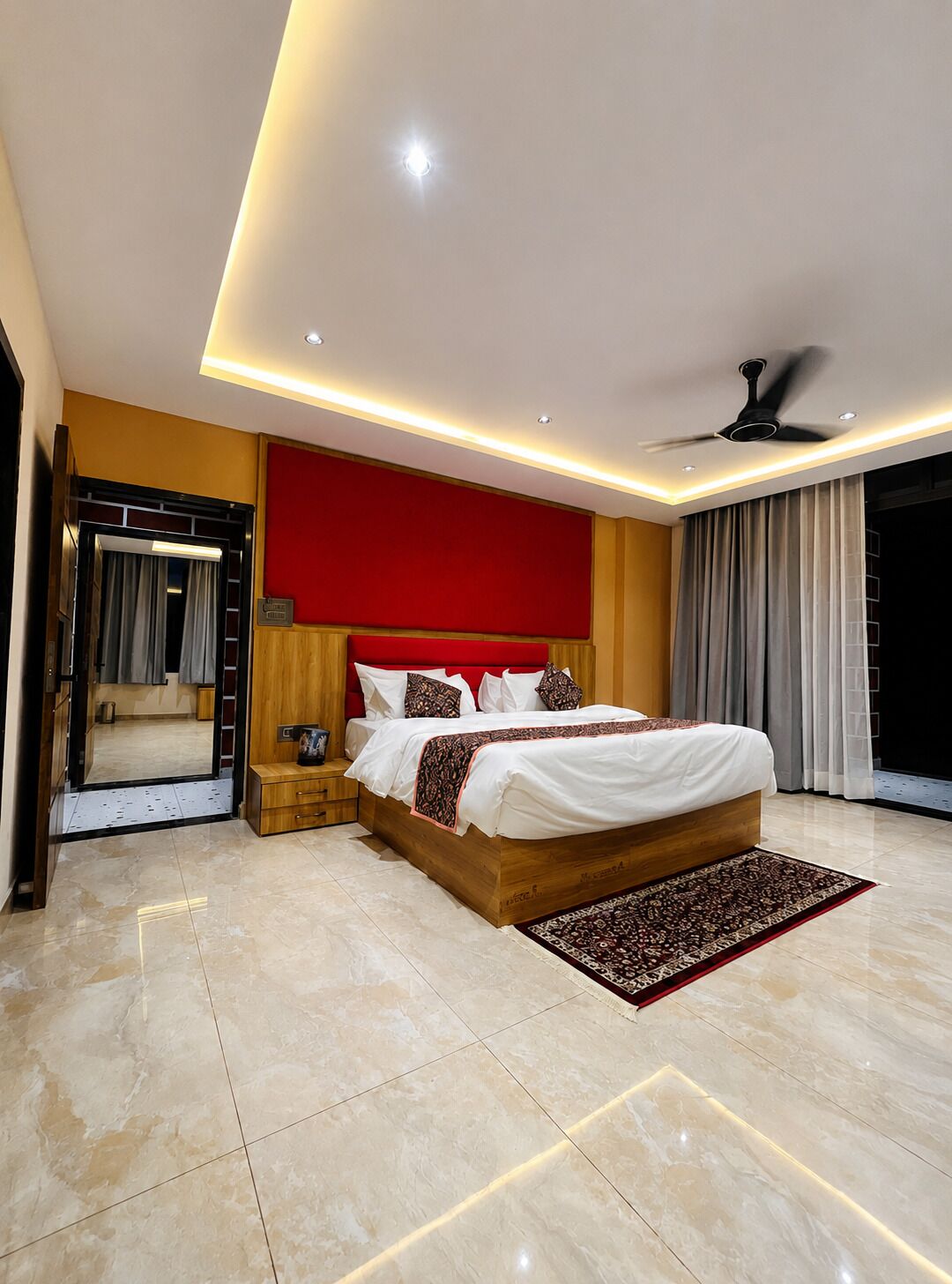 Quarto luxo, sacada, vista para a montanha