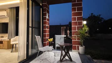 Kamar Deluks, balkon, pemandangan gunung | Teras/patio