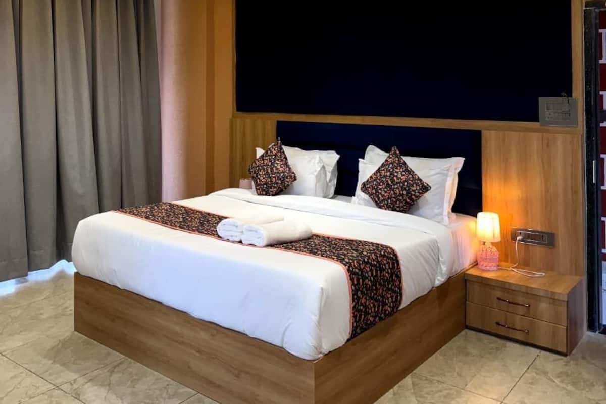 Habitación Deluxe, balcón, vistas a la montaña | Ropa de cama