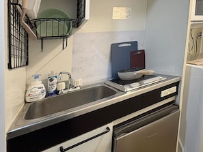 Fridge, stovetop, cookware/dishes/utensils