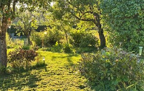 Property grounds - Cozy home in Väddö with WiFi (Väddö)