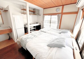 Iron/ironing board, internet, bed sheets - Vrbo Property (台東区)