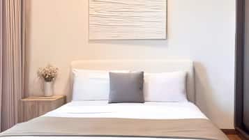Superior-Apartment, 2 Schlafzimmer, Stadtblick | Bügeleisen/Bügelbrett, kostenloses WLAN